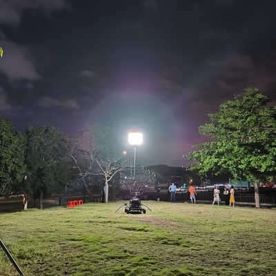 IP65 imperméable à l'eau 500W 800W 1400W Mobile Balloon Lights Solar Portable Light Tower Générateur de lumière de travail LED