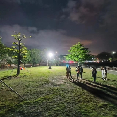 Éclairage sans reflet à 360 degrés Tournes lumineuses LED mobiles à mât élevé pour l'extérieur