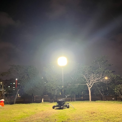 Tour de lumière LED portable de 800W en acier inoxydable