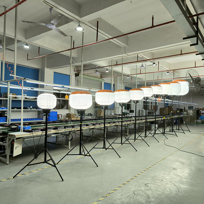 Lumière de travail portable polyvalente de 700 watts Ballon LED Tour de lumière pour l'entretien de la route