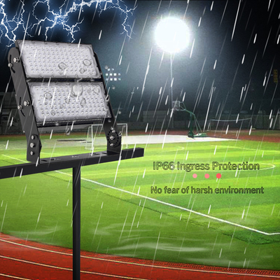 Lumières de stade de football pour le terrain de tennis